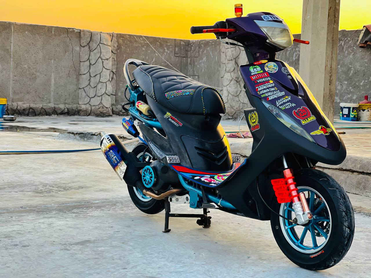 السلام عليكم
مــاكس عـدله للبـيع❤️‍🔥🦋.
صلـي على محمد وال محمد🪬🧿
مزوعه تزويد🔥
1-قبق عنبار بطل ذهبي
2-قبق فلاوين ازرق
3-صالنصه SC
4-باخره 
5-شيال راجع كروم رصاصي
6-ستان سبع اللوان
7-دبل رياضي رصاصي ابو البطل
8-چاملق خلفي كاربون فايبر
9-غلاف كشن 
10-يدات رياضي جلاتين اسود 
11- بريكات رياضي برتقالي
12- كاعيه
13-وياله رياضي مشيف ازرق + رصاصي
14-صوندات اللوان
15- بوشه 49
16- مديل 2006✅
17-صبغ شاصي ازرق🦋
18- كفرات صفاحيات موجودات
19-سبايدر جلاتين رياضي اسود 
20- كهربائيات شغاله كامله
21-دشبول شغال كامل
22-دراجه شلعه ومعدل ما شـاء اللَہ 🔥
23-نكره سلف♥️🪬
 للاستفسار واتساب او هـ ***********
