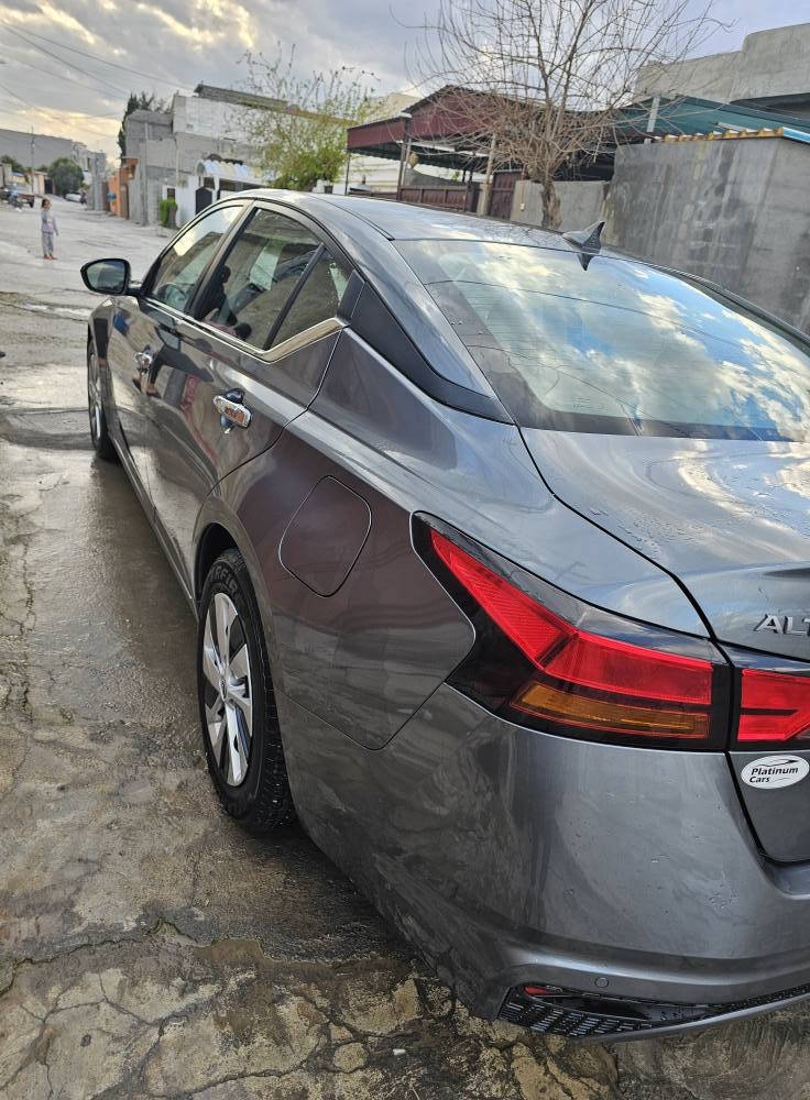 نیسان التیما مودیل ٢٠٢٣ فئة  S  بدون صبغ فقط رصعة بسيطة عل جاملغ والبونيد لون نفطي ماشي ٥٣ مايل  شرط يترقم سليمانية او اربيل او دهؤك سيارة نظيف ماشالله كركوك, العراق


**إذا كنت صاحب هذا الإعلان وتريد حذفه لأي سبب، رجاءا أرسل رسالة إلى الدعم الفني**