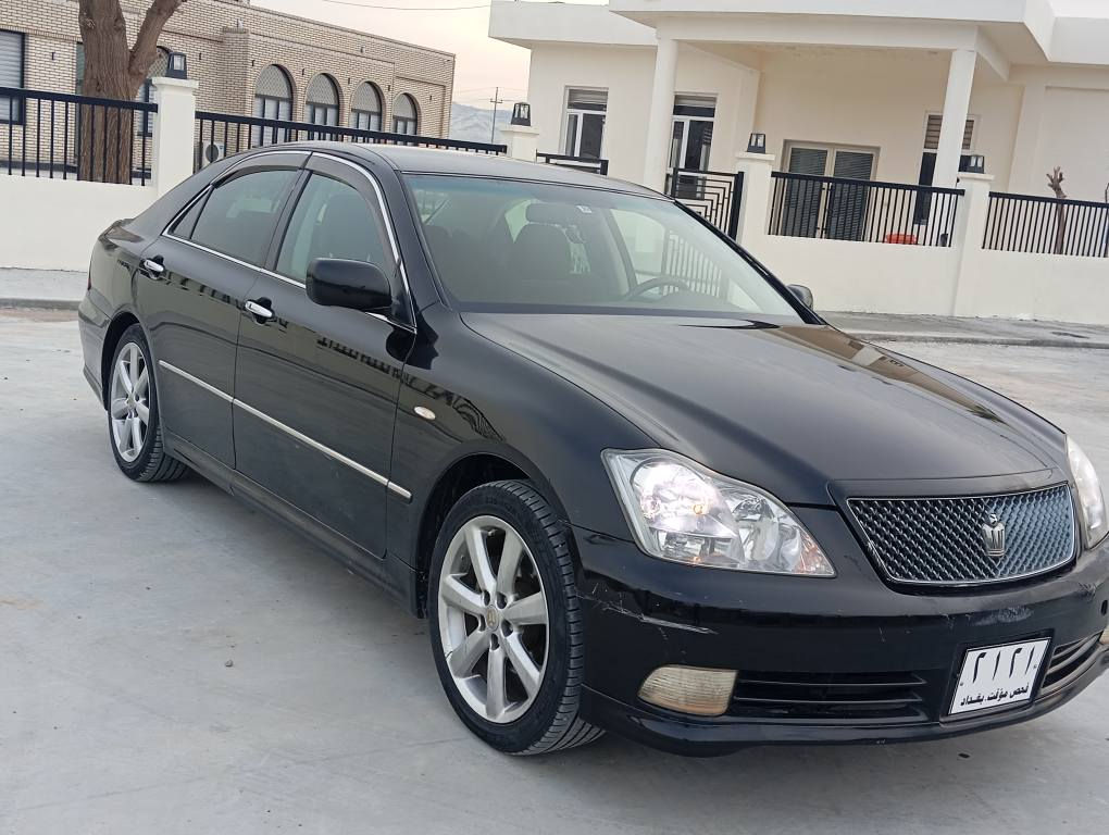 شاهینە  ئەتڵەت 2004 کچکە بەکچکە بڕاوە بێ لێدراو سێ دووگمە سپۆرت بێ دوکەڵ  دینار مەسرەفی تیانییە شوێن ڕانییە سحری 50گەڵا *********** رانية, السليمانية
