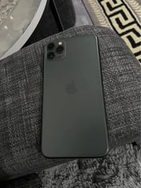 آيفون ١١ برو ماكس • ٦٤ جيجا • بطارية ٧٦٪