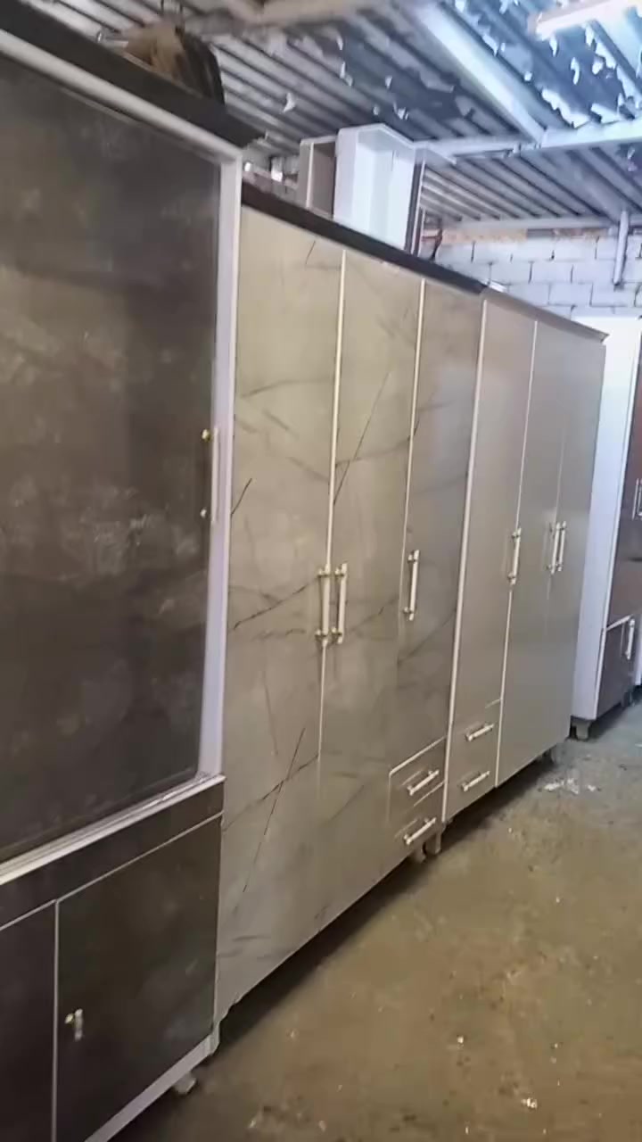 كناتير ابو 3 175 و ابو اربعه 200الف *********** كلها MBDFشرط شغل
