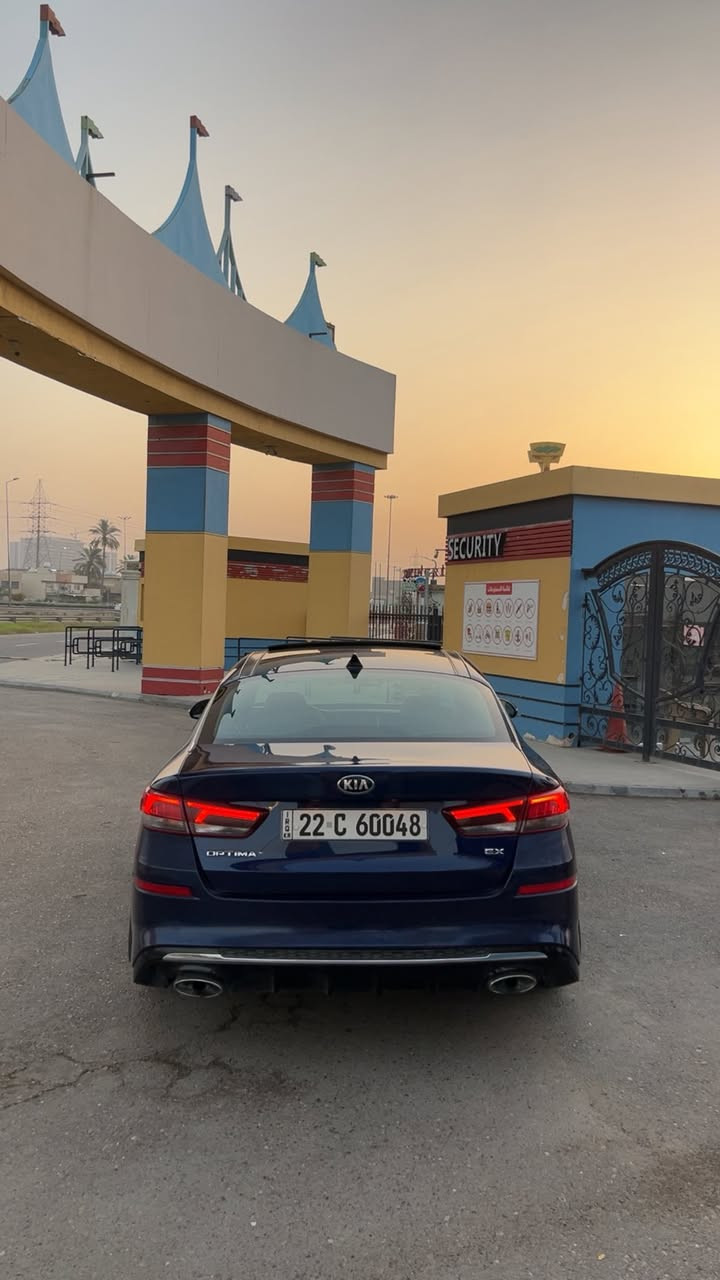 السلام عليكم
للبيع KIA OPTIMA (EX) 2019
مكينه 1600 تيربو 🚀
السياره هزه جديده وسنويه جديده 
وتحويل مباشر 
ماشيه 76 الف ميل 
السياره فول مواصفات 
مقاعد جلد اسود ملكي 
سماعات 🔊 Harman Kardon يعني الصوتتت دمار 
مقاعد كهرباء 
تحديد مسار 
رادارات جانبيه 
رادار امامي 
مقاعد تدفئه + تبريد 
بانوراما 
شاشه جبيره
اناره داخليه 
انارة ترحيب 
لايت زينون 
وبعد السياره بيها مواصفات خير من الله مذاكرها
السياره نضيفه جداً 
حادثها خفيف بدون لغد بدون شاصي بدون ايرباك 
بيها صبغ البنيد والقبغ الجنطه فقط من فوك رش وعلى كد شبر بالجاملغ الخلفي وجاملغاتهاز البلاديه موجوده بالبيت مشادهن 
مكان السياره بغداد حي الجامعه 
السعر 129 وبيها مجال 
باقي التفاصيل 
***********
