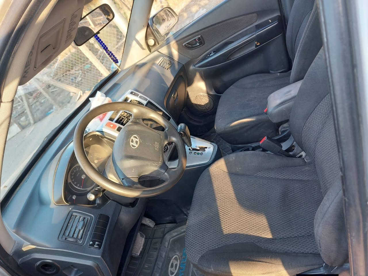 للبيع او مراوس حسب القناعة 

توكسان مديل 9 وارد كوري خط واحد اصل  داخل اسواد محرك 2000 رقم أربيل الألماني  وكاله باسمي تريد تحويل تريد وكاله 
محرك كير تبريد كفاله 
سياره بيها دحجه من جهت السدر موضحه ب صور وبيها قطعه صبغ والباقي كفاله سياره جهازه من كلشي
الاستفسار 
***********
