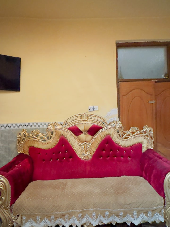 تخم تكمه شغل يدوي عشر قطع
السعر شكد تقيمه اخذه 
تواصل مع الرقم ***********
