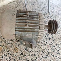 ماطور 25حصان شغال انگليزي السعر 300الف  العنوان بغداد 07731034150