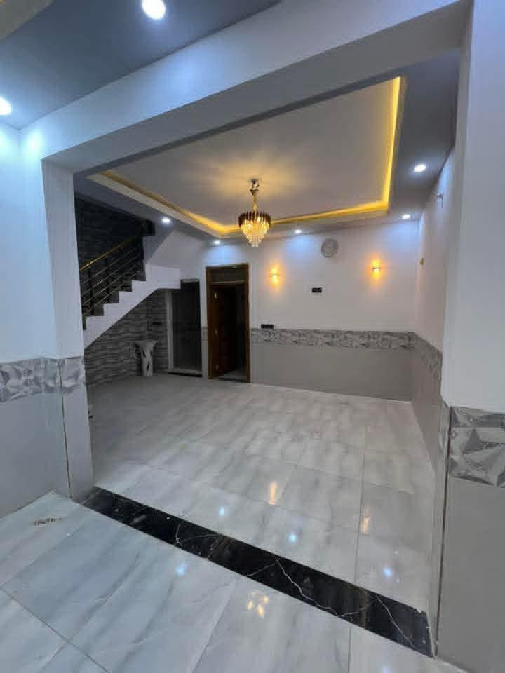 سلام عليكم متاح
بيت 75م طابق ونص
بناء بلوك 
مجمع سيد إسماعيل 
سعر 85مليون بي مجال 
للاستفسار اكثر
***********
***********
