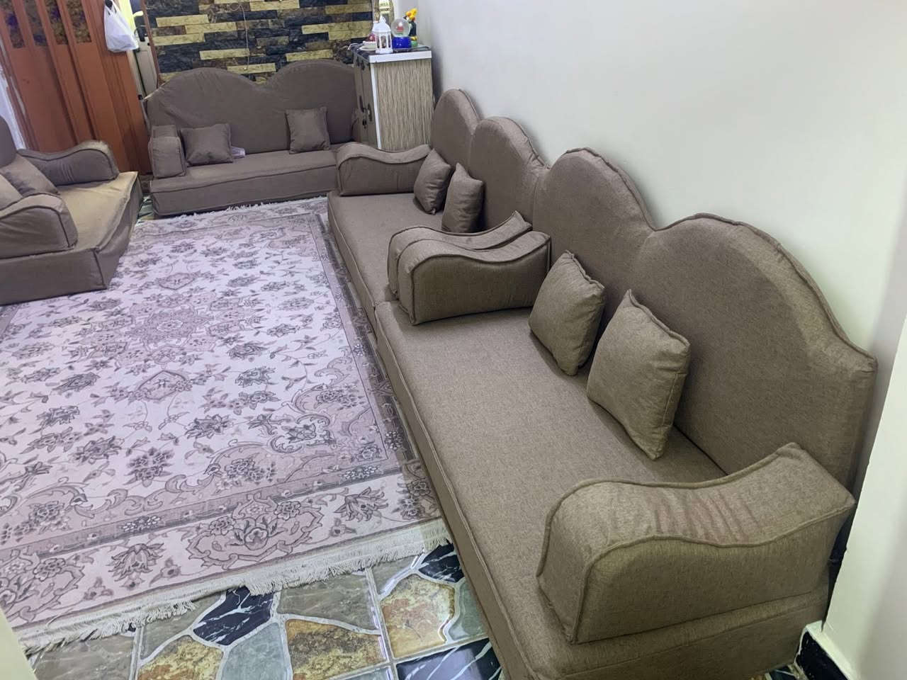 السلام عليكم عندي هذا الديوان اريد ابيعه هستوني فرشته جديد سعره 300 وبي مجال بسيط مكان شارع فلسطين


**إذا كنت صاحب هذا الإعلان وتريد حذفه لأي سبب، رجاءا أرسل رسالة إلى الدعم الفني**