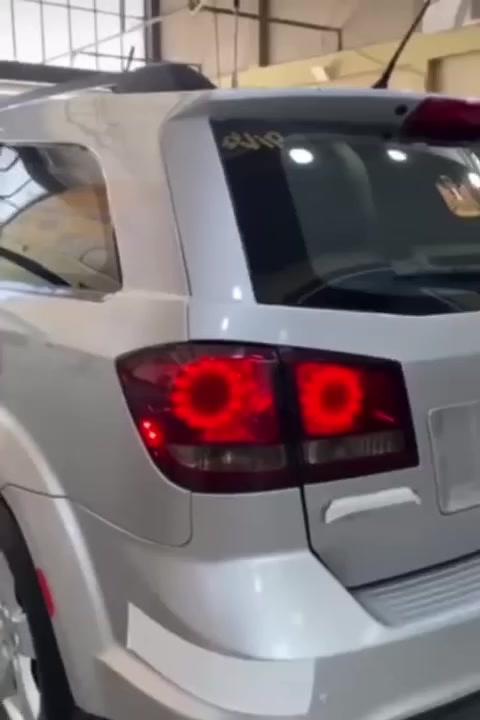 سلام عليكم سياره دوج جورني البيع سياره موديل 2012 محرك ماله 6سلندر سيار ماشاءالله نضيفه ستفسار عل هاذ رقم ***********
