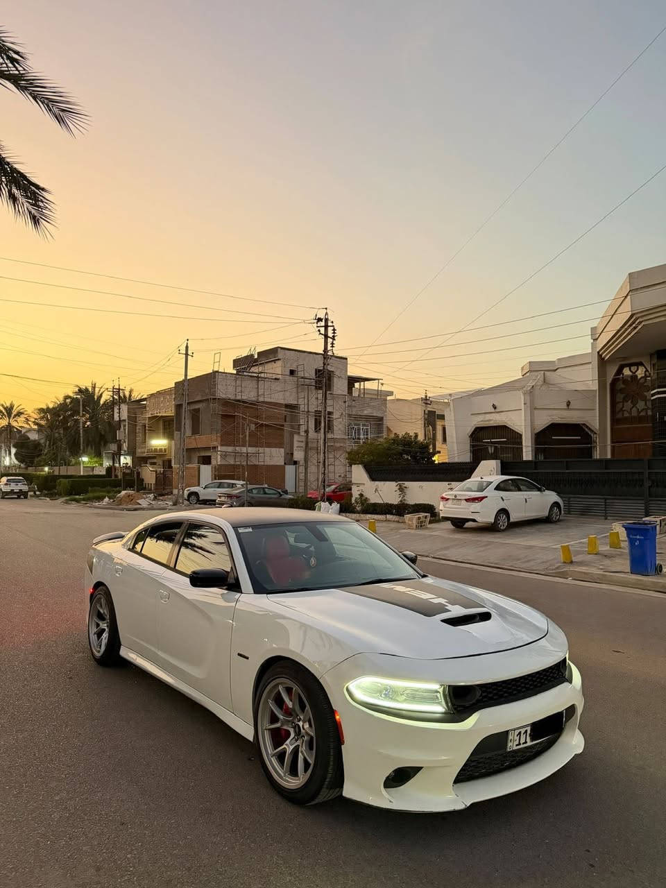 جارجر 2016 
ارتي محرك 5700💪🏻
موصفات الارتي المعروفه 
سياره جاهزه للخير ماتصرف عليه دينار 
حادث جاملغ وبنيد 
مكان السياره بغداد السيديه 
السعر 179
***********
