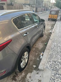 سبورتاج 2017 وارد امريكي للبيع رقم بغداد بأسمي بيها 5 قطع وقمارة بيها ...
