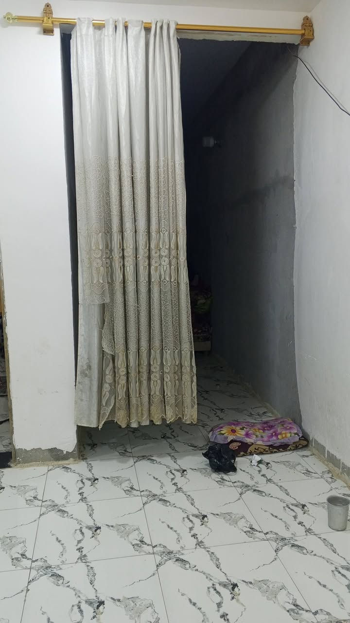 بيت البيع ازراعي 140.متر بحيل عسكري قريب عله شارع صب ***********
