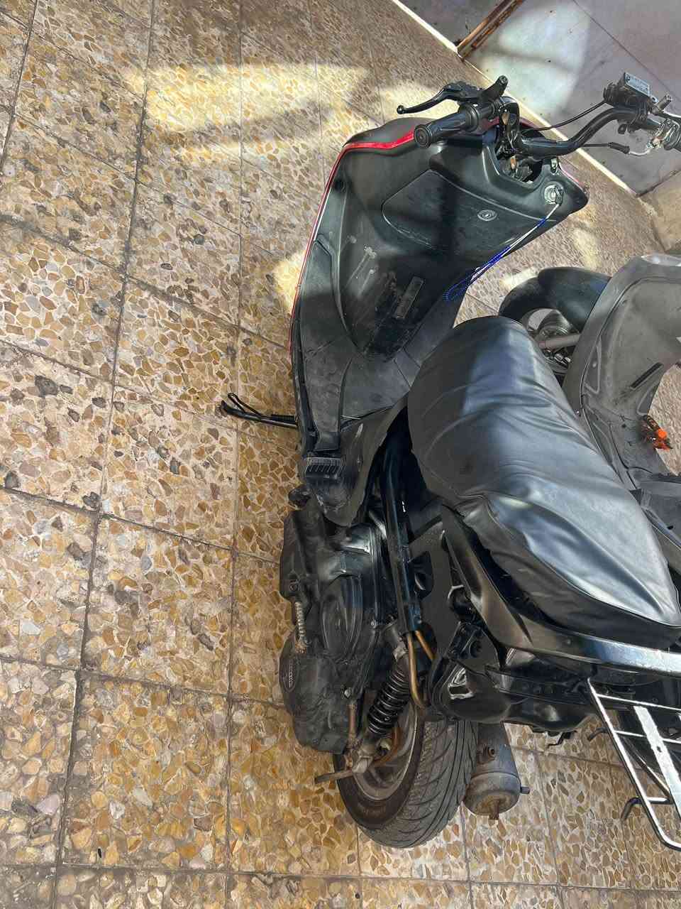 متاح دراجه فراشه للبيع دراجه شغال تمشي مكينتهه مفتوحه لسعر 175 قفل ابيع كوم حديد رقمي ***********
