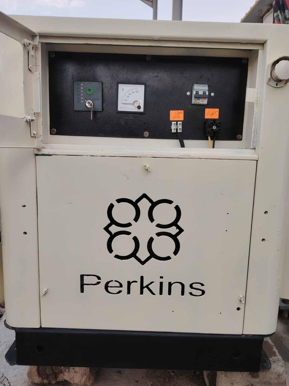 متاح للبيع
مولد بيركنز بزون
3 سلندر
7.5 KVA 
30 امبير
سنگل فيز
راس التوليد بنكيك
نظام حماية 
تشغيل واطفاء اوتو  AUTO 
للاستفسار الاتصال على الرقم
***********
واتساب ***********
