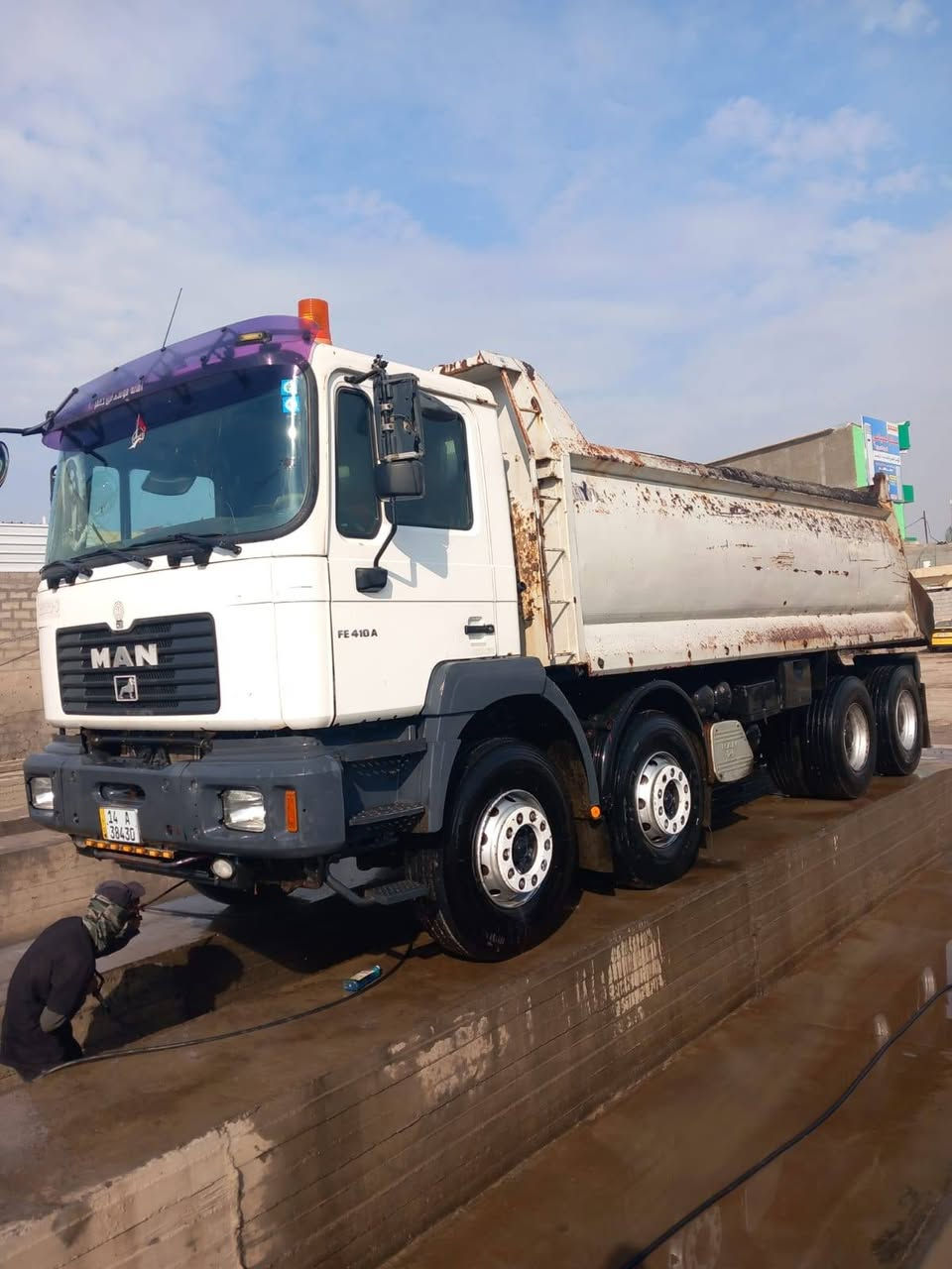 مان صقر 2003 مكينه 410 مجموعه نص جي اف ربل شاصي عالي كفاله عامه سعر 350 المكان بغداد***********
