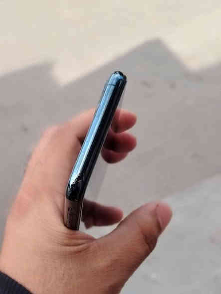 سلام عليكم ايفون 11 برو ماكس 
بطاريه 77 نموذج M ذاكره 256
بغداد سعره 280 الف تواصل *********** واتس متوفر
