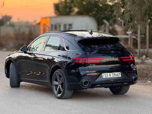 سلام عليكم 
للبيع ...
جنسزز 2023
سبورت برستيج GV70 
ماشيه 23 الف 
حادثه بس البنيد مبدل بواحد اصلي نفس اللون يعني السياره بدون صبغ فقط بدون لغد و شواصي 
السعر 325 
***********
