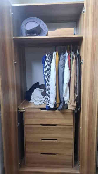 كنتور خشب تسكام 100قفل اخو الجديد ديوانيه شارع الخصيمه السايديين قرب زها مول الجهه الثانيه جهه قصابيه السجاد داخل الفرع بضبط ***********
