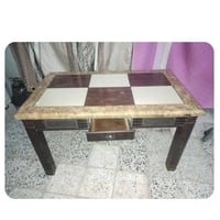 طاولة • طاولات • ديكور • اثاث منزلي • ميز