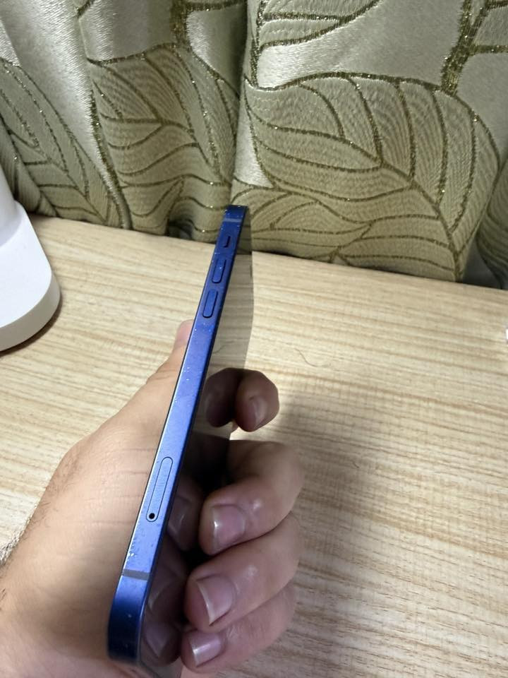 ايفون 12 عادي نرومال حاسبه شرط كارتون موجود
ذاكرة 128
تك سيم
بطارية 66
غراضة فقط كارتون الاصلي
سعر 275 وبي مجال
*********** واتس
