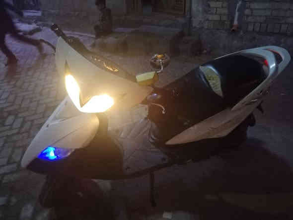 ماكس ثعلب دراجة  خير من الله نكرة سلف كهربائيات كلها شغالة  محرك كلش نضيف مابيها اي نقص فقط عداد الكيلو متر واكف سعر ٤٥٠ وبيها مجال مكاني بغداد مدينة الصدر ***********
