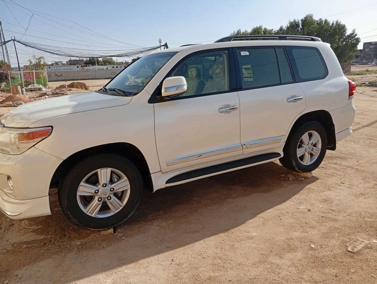 سلام عليكم لانكروز موديل 2013
سياره نضيفه ماماشيه هواي مكينه 6سلندر كير حداديه كله نضيفه ماشيه هواي بيه بس بنيد شركه الصلي و جاملغ العنوان النجف الأشرف ***********
