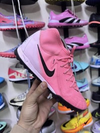 نايك فانتوم برو   باله اصلي فول نضافه   قياس 42   توصيل متوفر جميع محا...