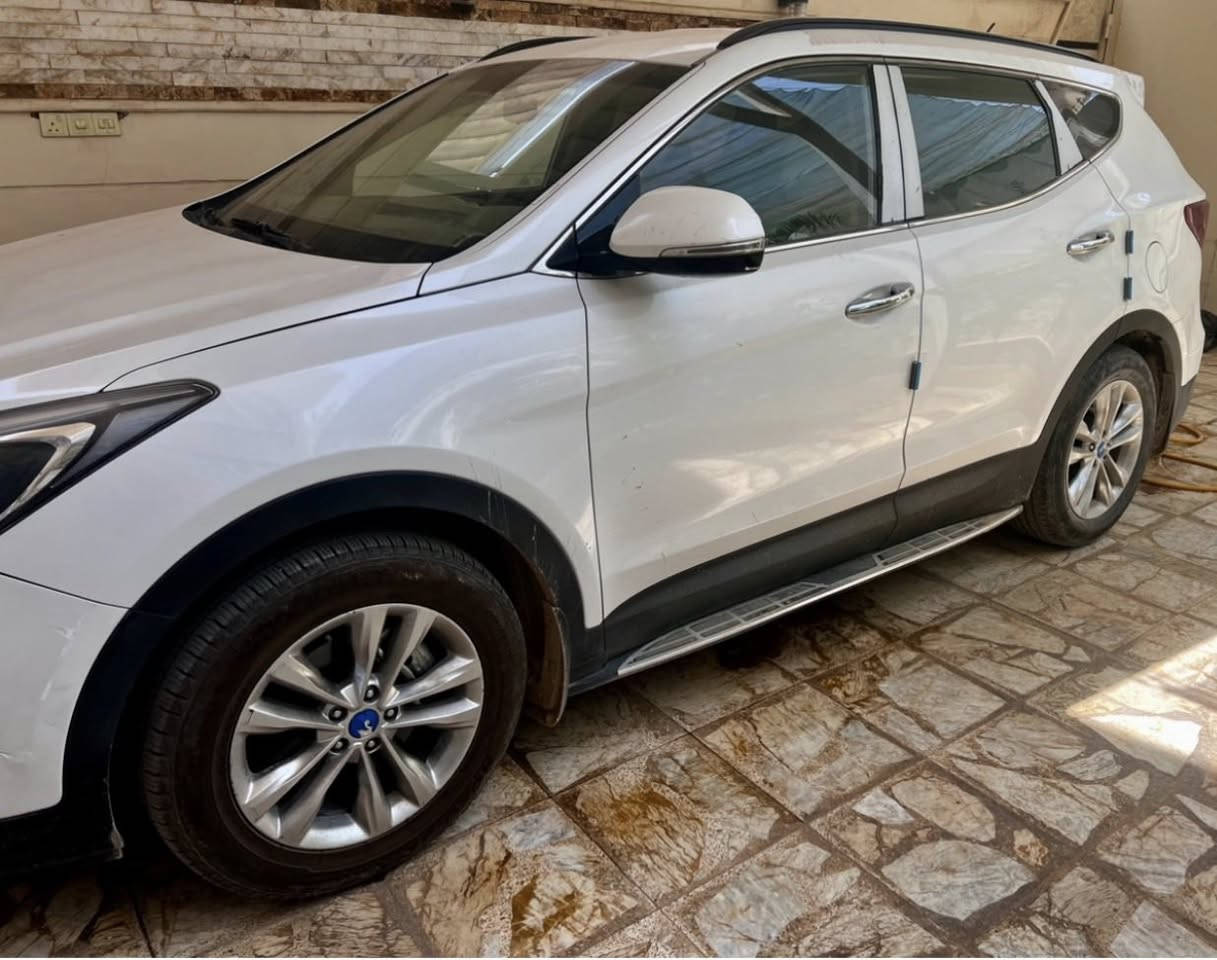 سنتافي خليجي ٢٤٠٠ دوش مكفولة بيها تكحيلات ماشية ٧٤ الف مكانها نجف السعر ١٧٥ مراسلة واتساب ***********
