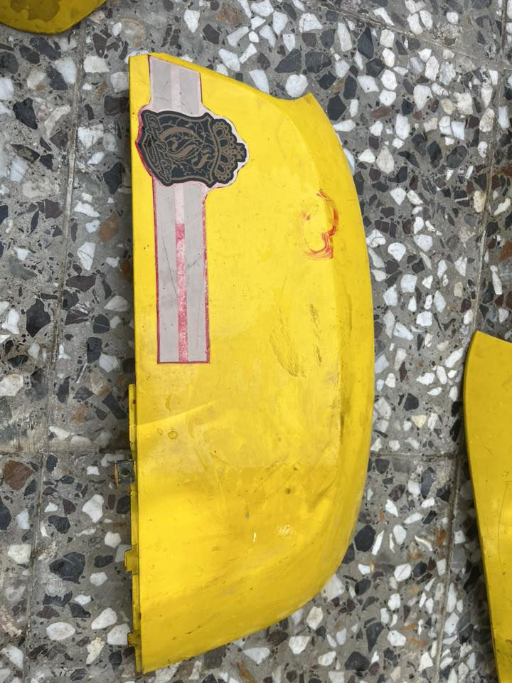 السلام عليكم غراض بوليس وماكس 120
ويل نجمه رياضي ماكس 120
صالنصه بوليس بلاديه 
تجوه بوليس بلاديه 
كابريتر رمبه 
كفرات ختم واحد بس عوزهن ترتيب 
مكاني بغداد سيطره الشعب 
للاستفسار ***********
