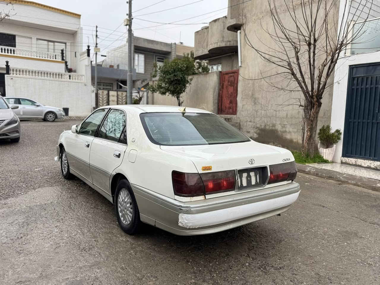 مەلیکە بڕاوە vvt تاقانە ٣٥ گەڵا
خوار هەموو بازاڕ 
2001 
پەردە
کوشن کارەبا
گێڕ و مەکینەی بەشەرت 
نموونەی جوانی 
بێ چاڵ 
سەقفوو شانی شوشەیی
تاقم پێش و دوای چرکەی تیا نیە 
سوکانی بۆشی تیا نیە زۆر خۆشە سوکانی 
سەقفی بۆیاخ نیە بەشەرت ✅
کەڤەر گۆڕاو نیە بەشەرت ✅
ژمارە شانسی بەشەرت✅
سعری خوار هەموو بازاڕ 💣

٣٥ گەڵا

***********
*********** 
ئەدمینی دڵ ♥️
