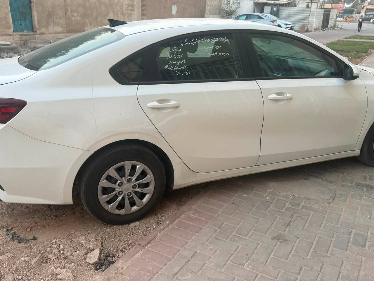 كيا فورتي مديل 24 سياره بسمي حادثها موضح بلصور بدون ارباك بدون رقم السعر 142
مكاني بغداد ***********
