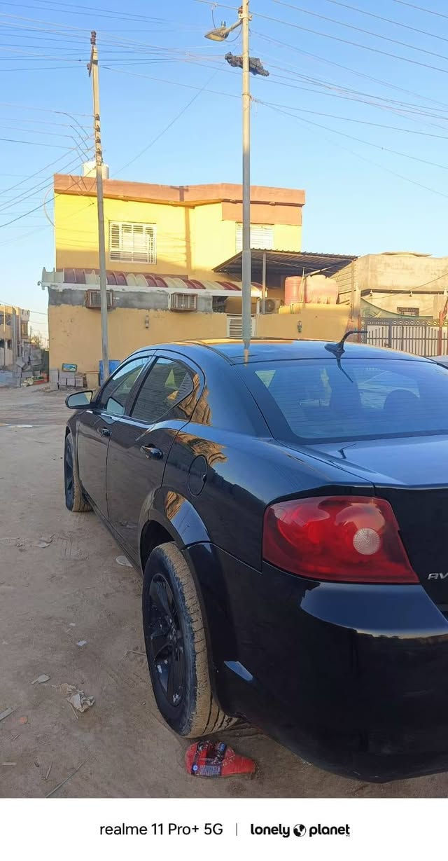دوج افنجر امريكي بدون حادث مديل ١٤ رقم انكليزي باسمي كير محرك تبريد جاهزه السياره صبغ عام جماليه فقط السعر ٧٠ العنوان بصره ابو الخصيب ***********
