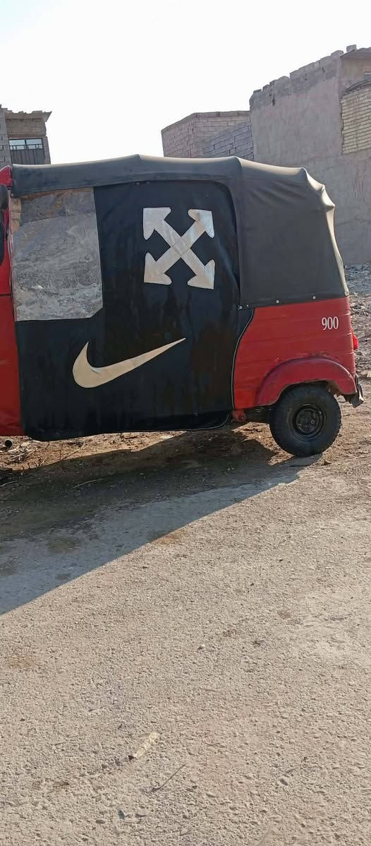 سلام عليكم تكتك للبيع موديل 17 مرقمه بسمي تحويل ثانيوم مكينه لا تبخير ولا تنقيص السعر 4000 ونص وبيه مجال المكان بغداد حي النصر رقم الهاتف ***********
