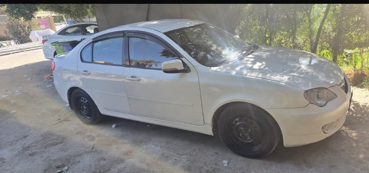 السلام عليكم اخون 
بروتون موديل 2011
محرك 1600
كير اوتماتيك 
ماشيه 150
هزه جديده رقم نكليزي 
بأسمي سياره رقم بغداد
دواخلها كلش نظيفه 
صدر جديد 
تخم تايرات 
سماعات دمام 
نقصها كمبريسر تبريد 
كير ومحرك مكفولات 
عنوان سياره بغداد حي العامل 
هاتف ***********
ماعندي صوره سونر 
68 وبيها مجال بغداد, العراق
