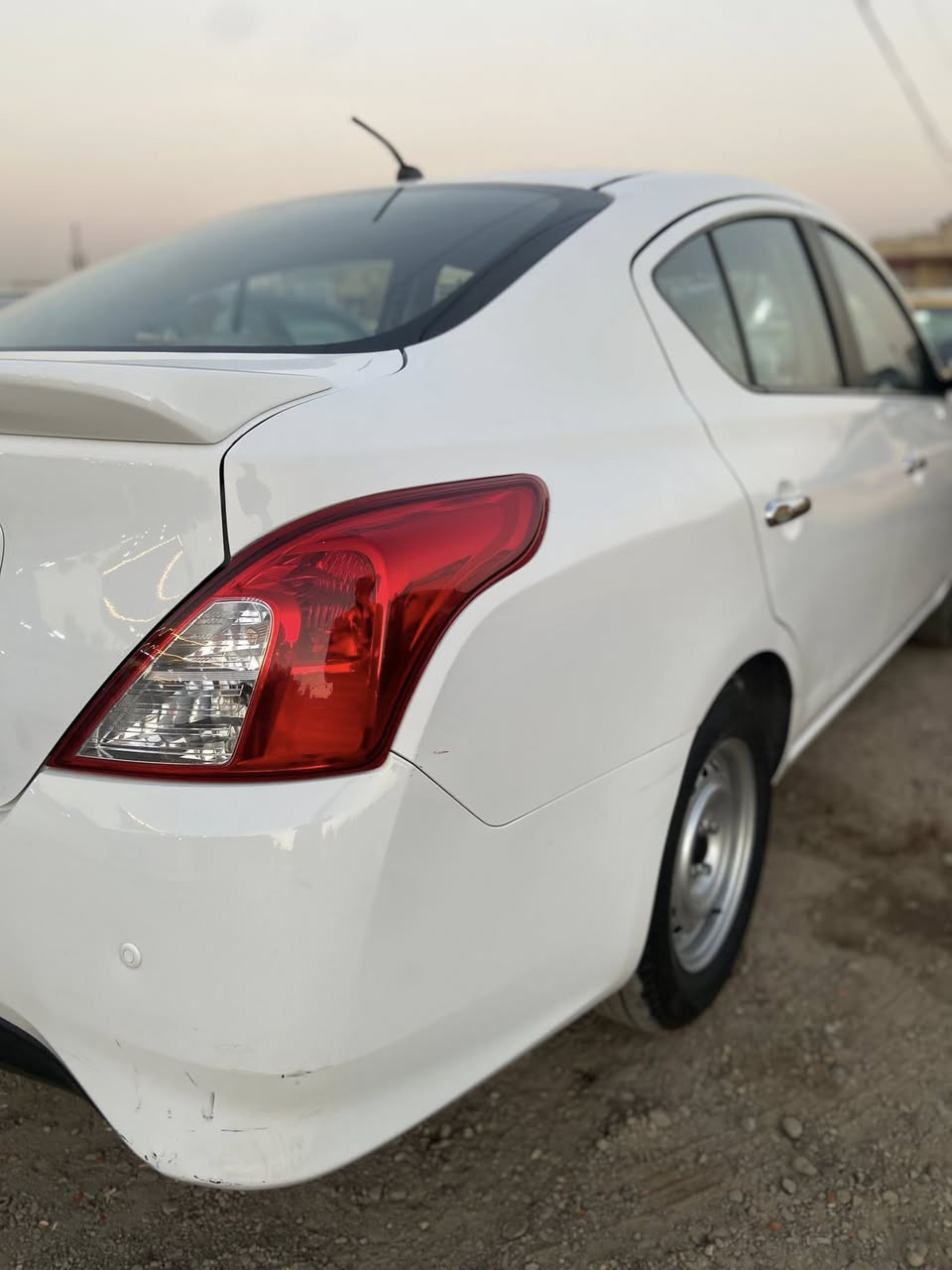 للبيع نيسان هندي موديل 20 سياره جديده ماشيه54 سونار موجود رقم اربيل بسمي سعر 108 وبيهة مجال للشراي مكان بغداد الحريه


**إذا كنت صاحب هذا الإعلان وتريد حذفه لأي سبب، رجاءا أرسل رسالة إلى الدعم الفني**