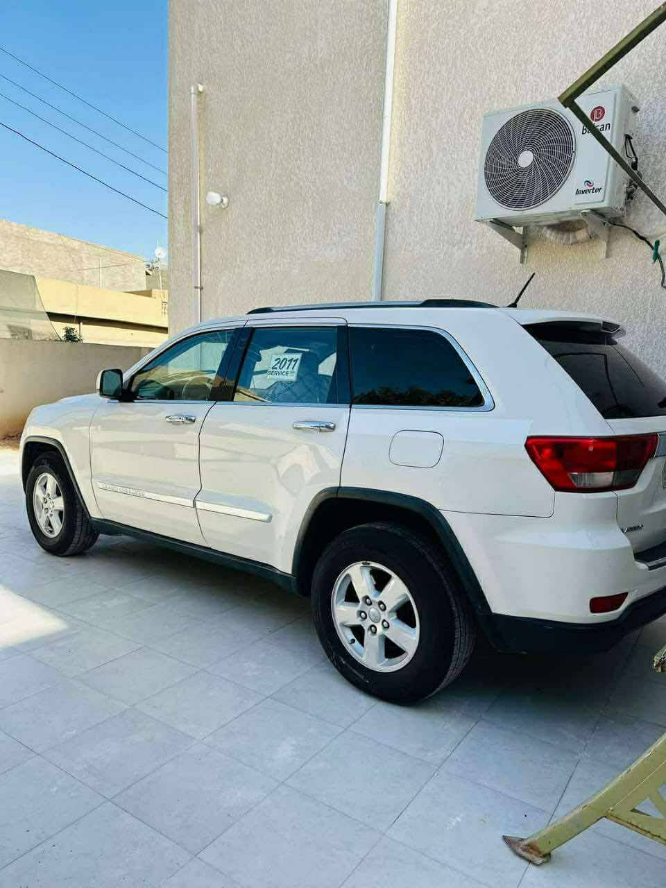 جيب لاريدو 2011 المقدس 
مكينه 3600
لون ابيض 
شمالية 
بصمه 
ضرر باب خلفي وربع من باب الصدر من جوه فقططط بدون دواخل ركز حادث مو امامي 
بنزين تسحك عادي مو محسسن 
السيارة مكفولة من كلشي غير هاي القطعه وربع
راسلني ادزلك سونارها وشرط الفحص 
السعر 158 وبيها مجال قليل بيع مستعجل
***********
مكان السياره ديالى بعقوبة
