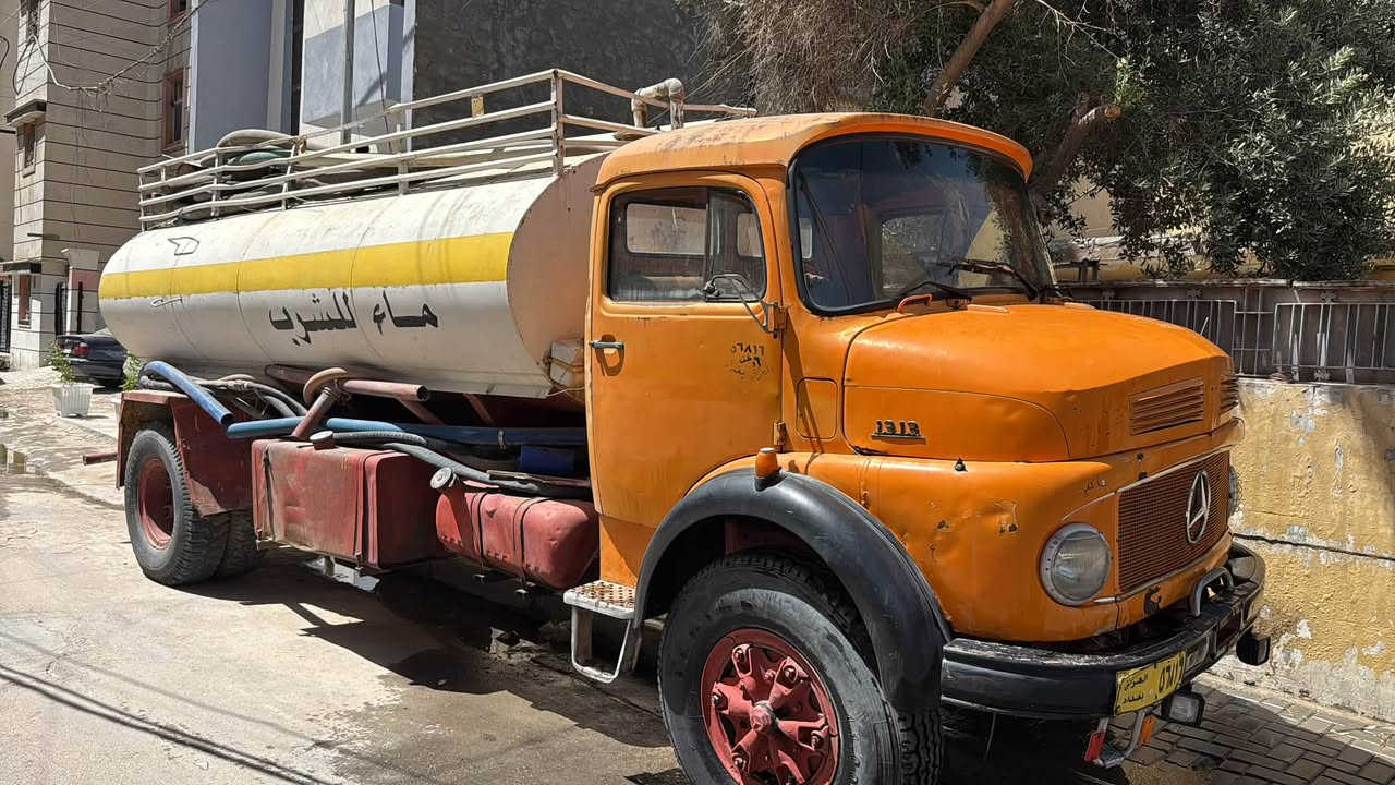 سلام عليكم ابو ردين للبيع
موديل 1981 
للاستفسار اتصال *********** 

عنوان بغداد 
سعرها 31  مليون قفل
