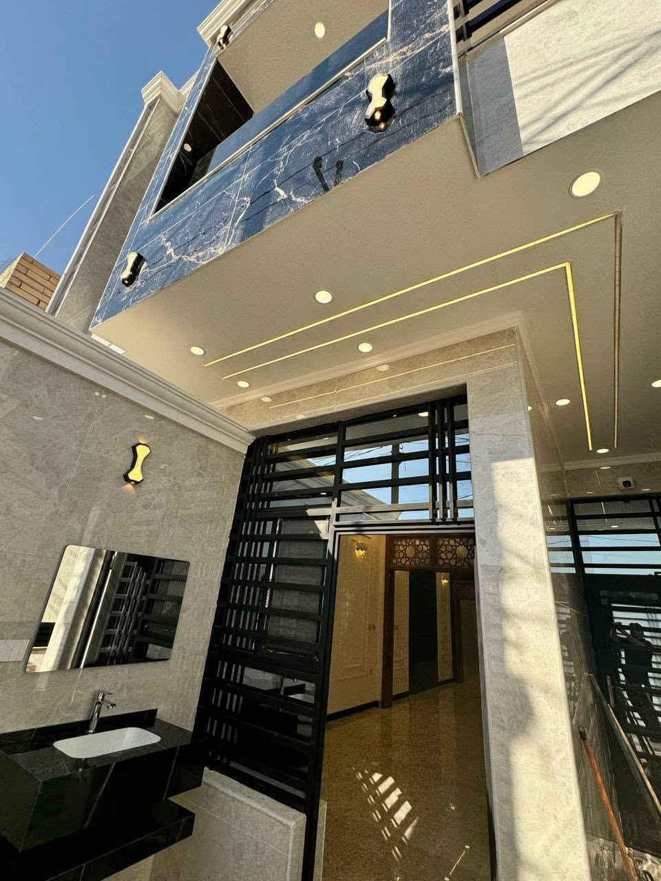 #ياالله #مكتب #الجبوري #للعقار #بلخدمه ***********

#داااارين #للبيع #مكان #تحفه فول مواصفات #بناء هندسي 

#حي #ميسان #شارع الشاريط شارع 100 #مكان #روعه 

#كما موضح بلفيديو سعر #الدااارين 450 #مليون 

الواحد 225مليون #مع #المجال الاستفيار والاتصال 

وات ساب بلخدمه *********** #باقي الصور خاص
