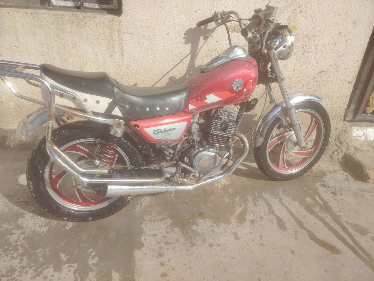 دراجه تايموته موديل 2015 محرك مامفتوح شرط السعر 400وبيه مجال هواي هذا  رقمي ولشراي يتصل عليه وبيه خير ويدلل *********** مكان بين الشطره والغراف
