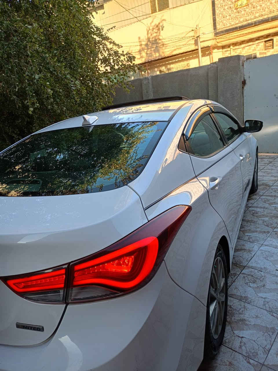 سلام عليكم حبيبي النتر ا موديل 2015 حادث جاملغ وبنيد بدون دواخل مكينه مامفتوحات وجاهز من كير ومكينه وحديه وتبريد وتخم تاير رقم بابل العنوان حله *********** السعر 109 وبيه مجال قليل
