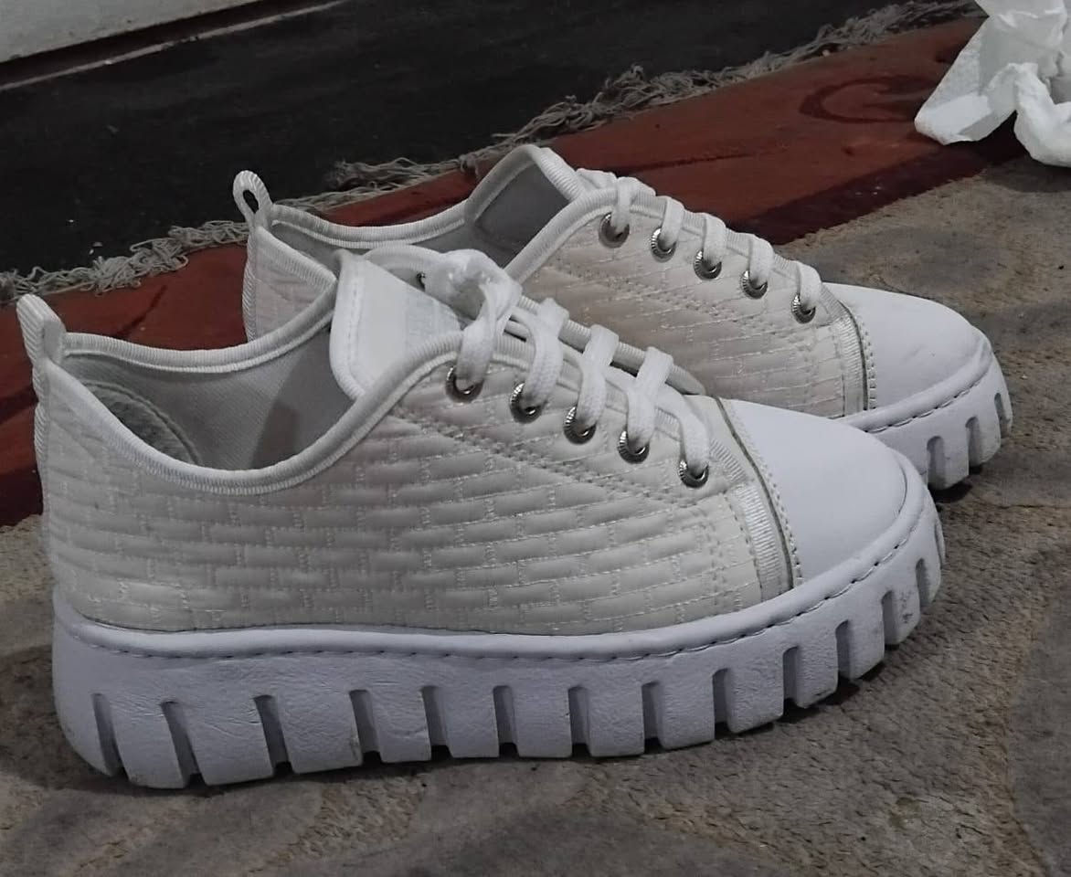 احذيه جمله للبيع المراسله على الخاص


**إذا كنت صاحب هذا الإعلان وتريد حذفه لأي سبب، رجاءا أرسل رسالة إلى الدعم الفني**