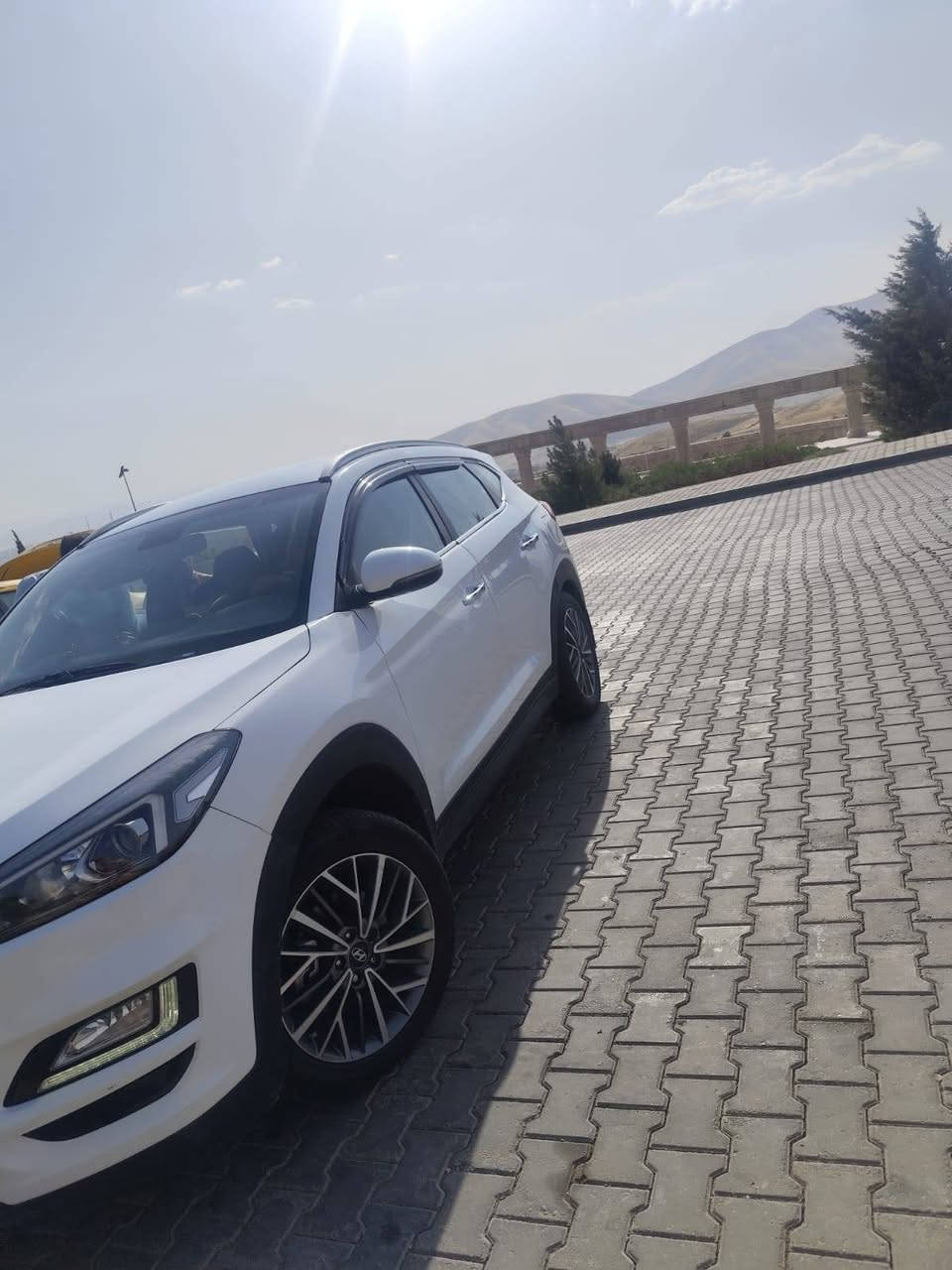 السلام عليكم للبيع توسان ٢٠١٩ خليجي رقم بغداد انكليزي بسمي فول مواصفات عدا البانوراما كير محرك ٢٠٠٠ دوش على وضع الشركه ماشيه ٧٣ الف السياره بيه تجيه خفيفه شاصي لغد حوض مكفولات ارباكات كله سليمه مصبوغه عام السياره جاهزه كلشي مذب عليه السعر ١٤٧ وبيه مجال العنوان بابل ***********
