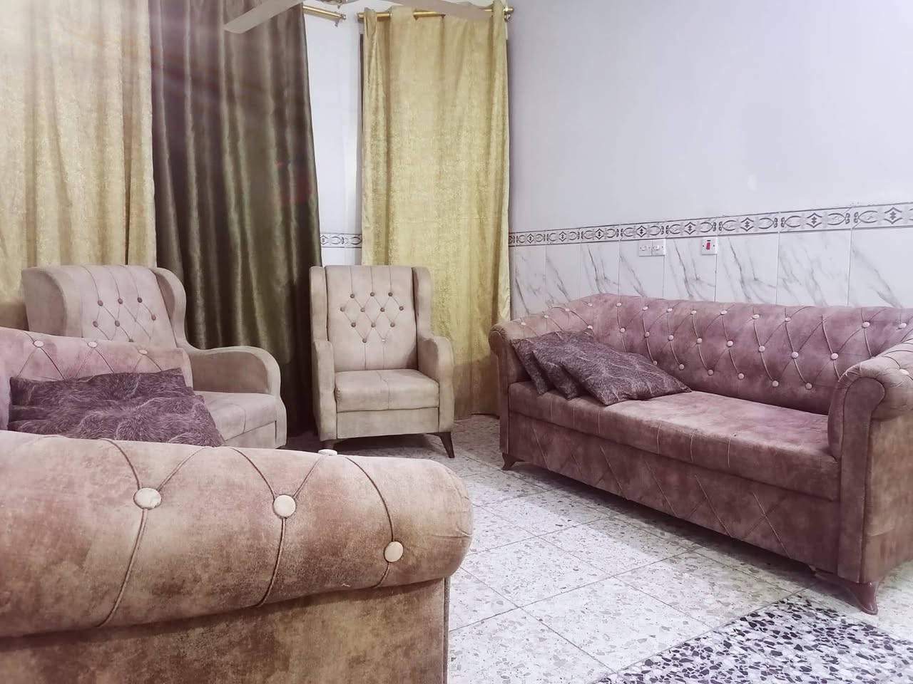 للبيع ***********
