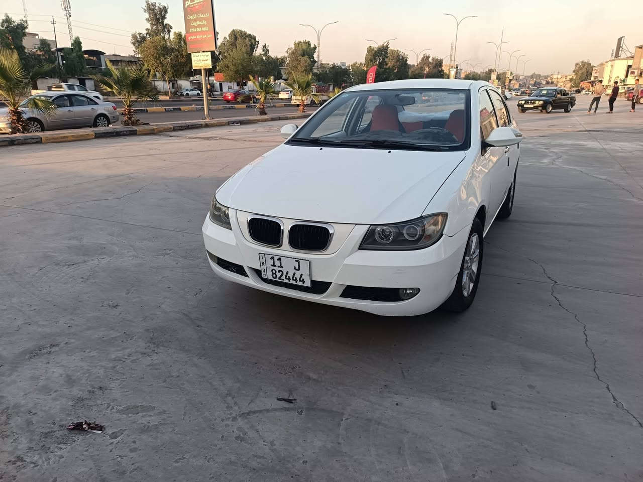 سلام عليكم ليفان 620 رقم بغداد انكليزي هزه جديده السنوية جديده مامسجله كابون تحويل جديد مكينه كير شرط ع فحص شرط التحويل السنوية باسمي صبغ خاملع ورا السايق بدون دواخل كهربائيات كلها شغاله السياره جاهزه بدون نقص مكان السياره حي المحاربين *********** او *********** السعر 45$وبيها مجال قليل
