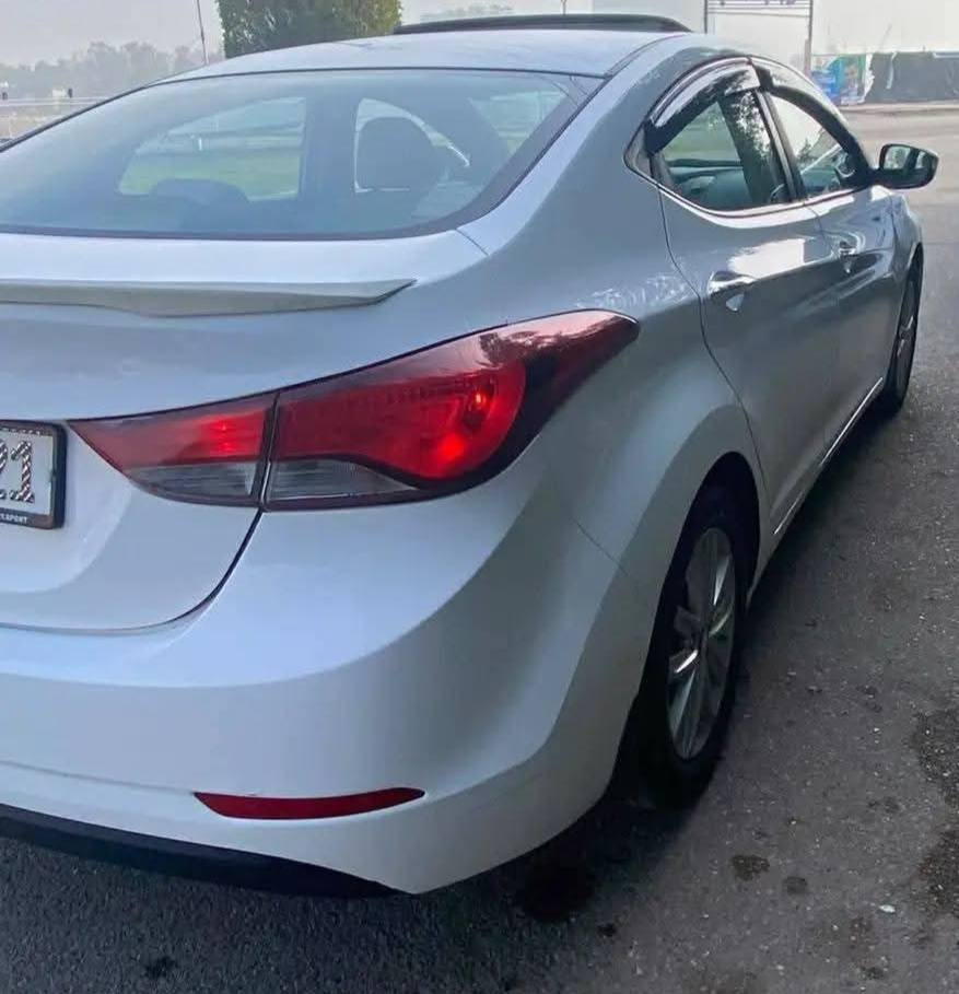 #السعر((100)) بيها مجال قليل متوازي على البيع للضروف احكام
النترا موديل 2015 خليجي فول مواصفات عدا البصمه 1/1
مكينه 1800 دوش فتحه سقف اشاير بالمري شفط كهرباء قطعتين تبريد فول تحكم استرين لد امامي 
رقم جديد بسمي هزه جديده
مكان السيارة النجف الاشرف
رقم الهاتف / ابو امير ***********
