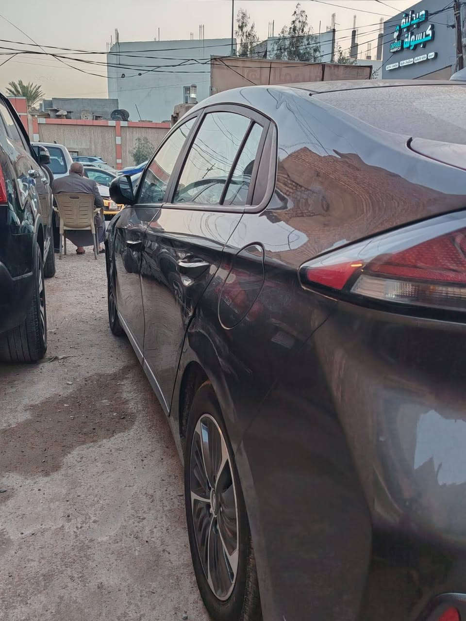 سلام عليكم من رخصه الادمن محترم 

ايونك هونداي 
موديل 22 حلوه جديده 
3 انضمه هايبرد بانزين شحن 
رقم ديالى بأسمنه شرط تحويل
السعر ١١٠ وبيه مجال للشراي 
((بييييع او مراووووس )) 
ماشيه ٤٥ بلنسبه لموديلها ماشيه قليل جدا 
الضرر //  تبديل بنيد وجاملغ وصور حادث مرفق وصار بيه طخه خفيفه عدنا انبيعه علا وضعها فديو مرفق بالمنشور 
الموقع ديالى بعقوبه
 ***********
