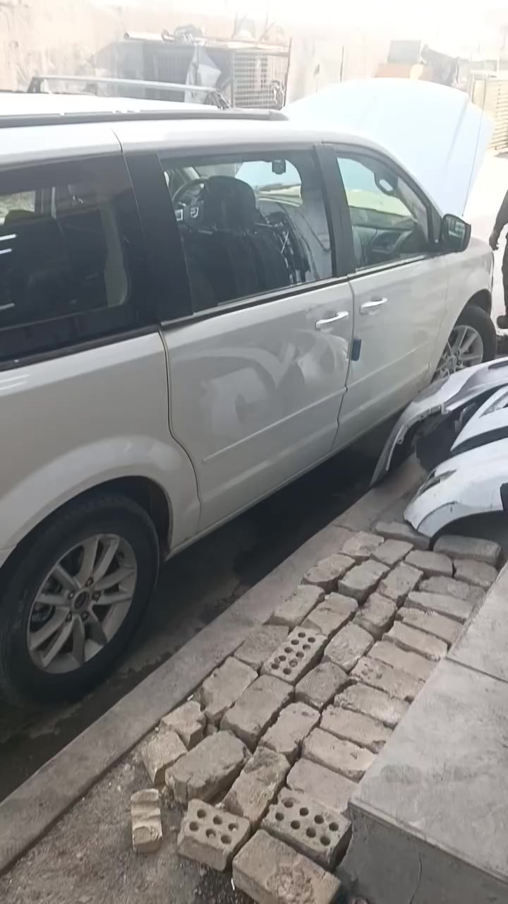 العنوان ساحة عدن خلف معمل الطحين
***********  ***********
