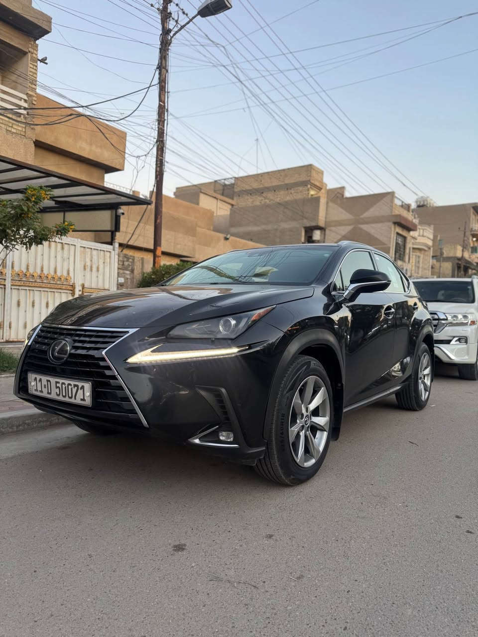 لكزز Nx موديل 2020 سياره جديده كلش 
مكفوله من ضربه وصبغ وتبديل كلش حلوه
كلين تايتل كفاله
فول مواصفات
بصمه فتحه
تبريد وتدفئه بلكراسي
كراسي كهرباء 
جلد احمر واسود 
ذاكره كشن 
صندوق كهرباء
رادار امامي وجاني 
محرك 2000 تيربو
سياره جاهزه وحلوه حيل 
سعرهة 235$ وبيهة مجال 
بيع او مراوس 
مكاني بغداد
*********** بغداد, العراق
