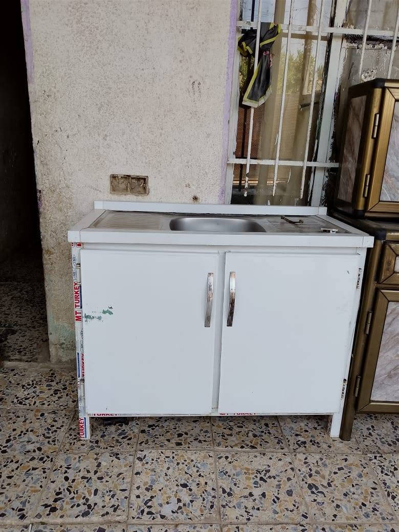 كاونتر تفضال قياس  مترتين  السعر ١٥٠   نظافه ١٠٠ بل ١٠٠ اخو الجديد الرقم ***********
