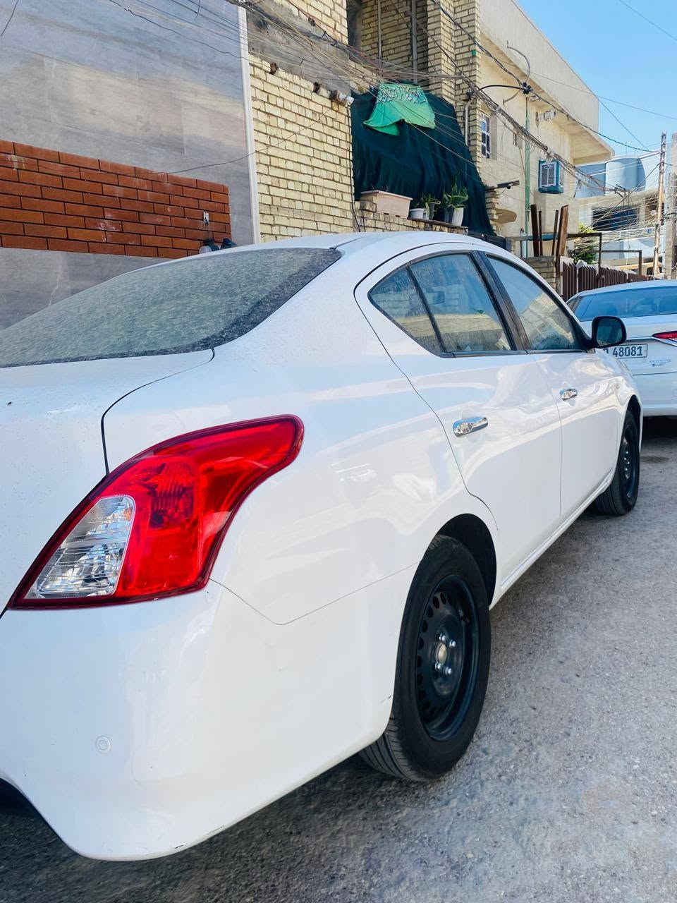 السلام عليكم شباب.. 

نيسان سني هندي موديل ٢٠٢٢ شمالية

ماشية ٧١ الف كيلو 

مكفولة بدون ضربة أو صبغ.. 

ماعدا رصعتين صغار.. وشخط بجاملغ الخلفي عكس السايق..  
السيارة نضيفة وخير من الله.. كير ومحرك نضاف
تريد تحويل او وكالة موجود.. 
السعر. 112. وبيه مجال بسيط.. 
مكاني بغداد / الكرخ

*********** 
موجود واتس اب
