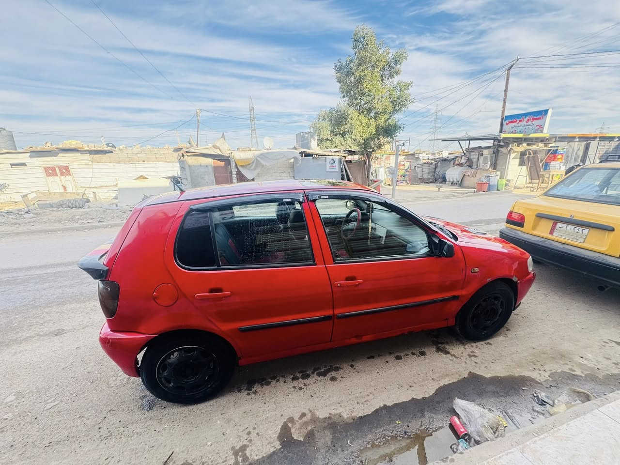 كولف موديل٩٩ محرك ١٨٠٠دوش كير أوتوماتيك سيارة جاهزة صدر جديد اذان كايمة بيها طبة خفيفه ب كير غرفتها شوية تعبانة 
سعرها ٣٣ وبيها مجال صاحبها موجود يحول شوكت متريد
مكاني بغداد 
***********
